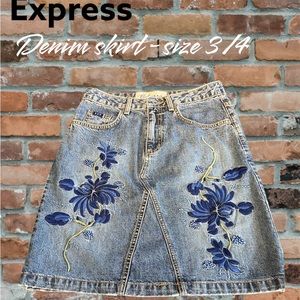 Express Bleus Denim Skirt, size 3/4